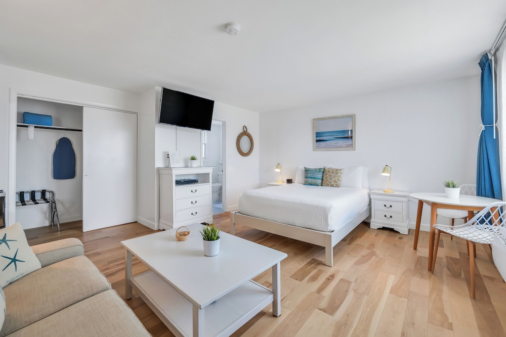 Ocean Resort Inn - photo 11