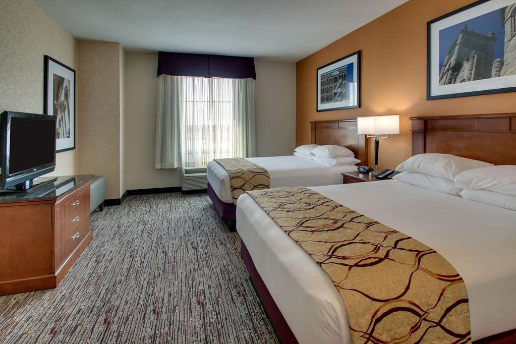 Drury Inn & Suites Findlay - photo 41