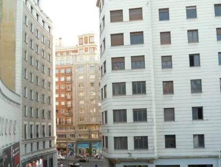 Village Gran Via Apartments Madrid hotel