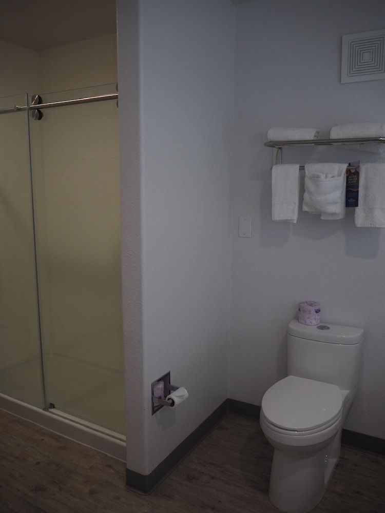 Baymont by Wyndham Yuba City - photo 6