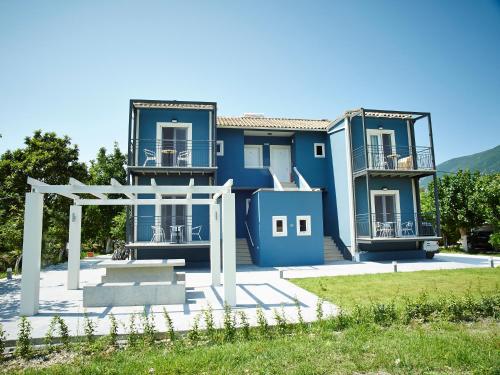 Cosmos Apartments — 4-Star Luxury Hotel in Vasiliki, Greece