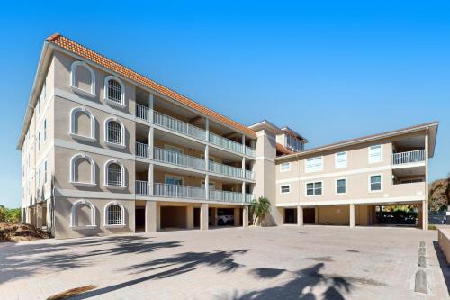 Oceanside 405 - carbon neutral hotel in Unknown City