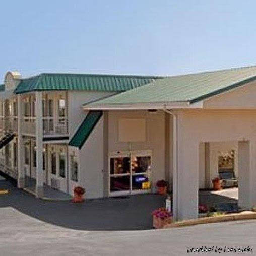 Interstate Inn Johnson City - photo 6