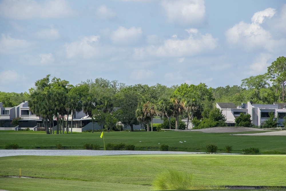 Emerald Greens Hotel Condo Resort - photo 26