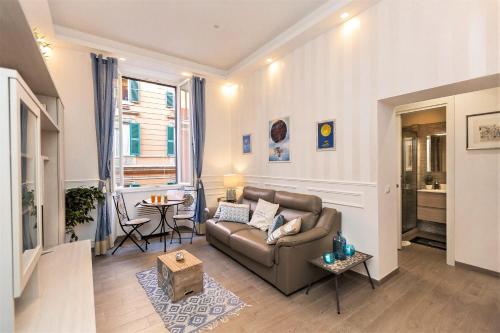 Boutique Domus Trastevere Bertani — 4-Star Luxury Hotel in Rome, Italy