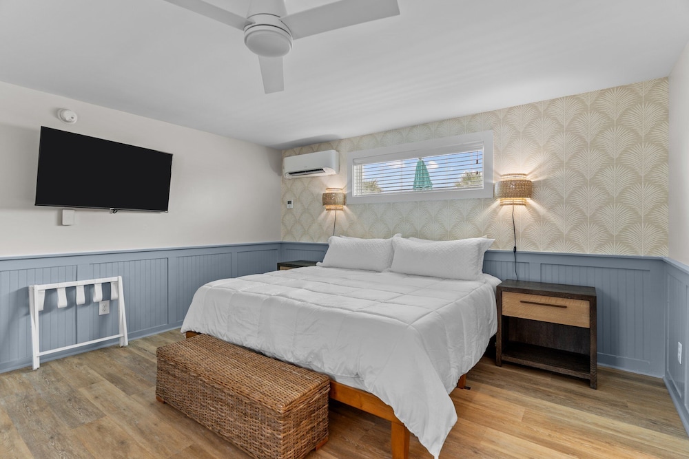 Loggerhead Inn and Suites - photo 43
