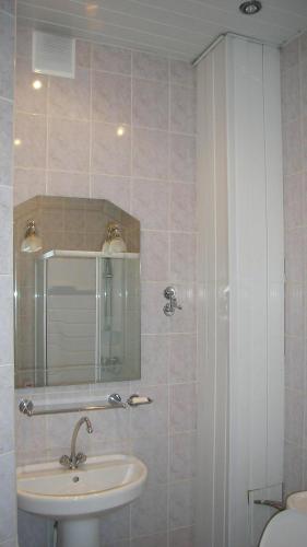 Goluboj Vagon Hotel — hotel near Izhevsk Airport