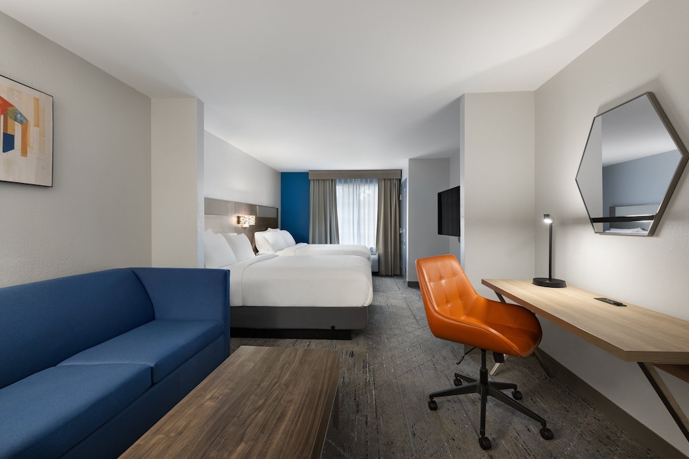 Holiday Inn Express Savannah Airport - photo 8