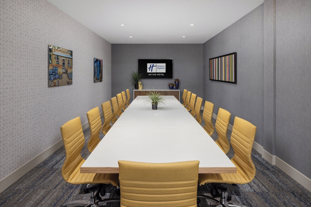 Holiday Inn Express & Suites Phoenix West Buckeye by IHG - photo 50