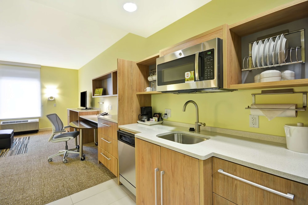 Home2 Suites by Hilton Dallas Addison - photo 14
