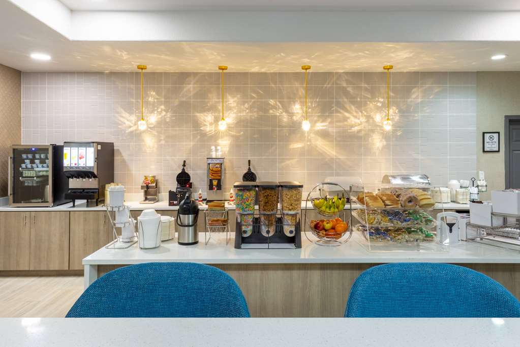 La Quinta Inn & Suites by Wyndham New Braunfels - photo 65