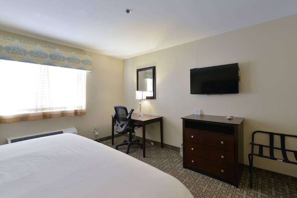 HolmeSuites Columbus Airport DLA - photo 17