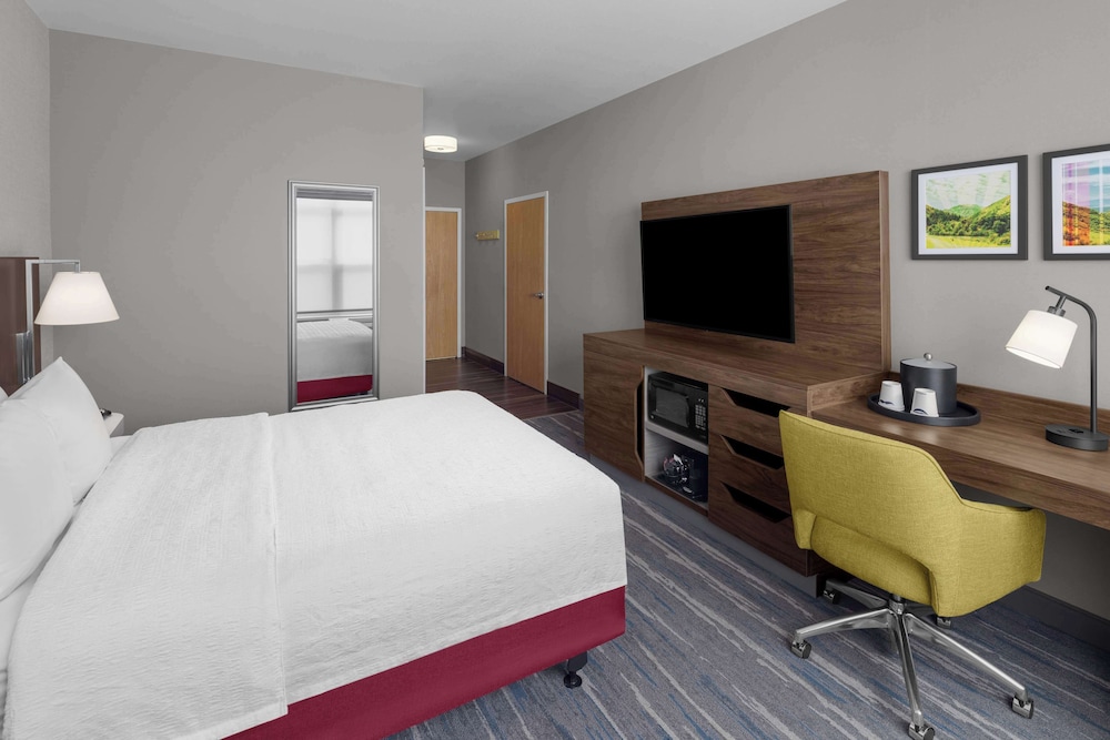 Hampton Inn & Suites Orem - photo 11