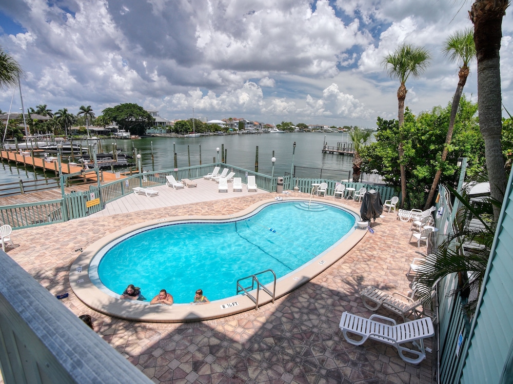 Clearwater Beach Hotel - photo 30