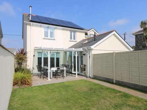 Ridgeback House — 5-Star Luxury Hotel in Helston, United Kingdom