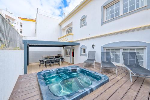 Full private 180sqm Villa Terrace Jacuzzi 200m Beach & Sea View — 4-Star Luxury Hotel in Albufeira, Portugal