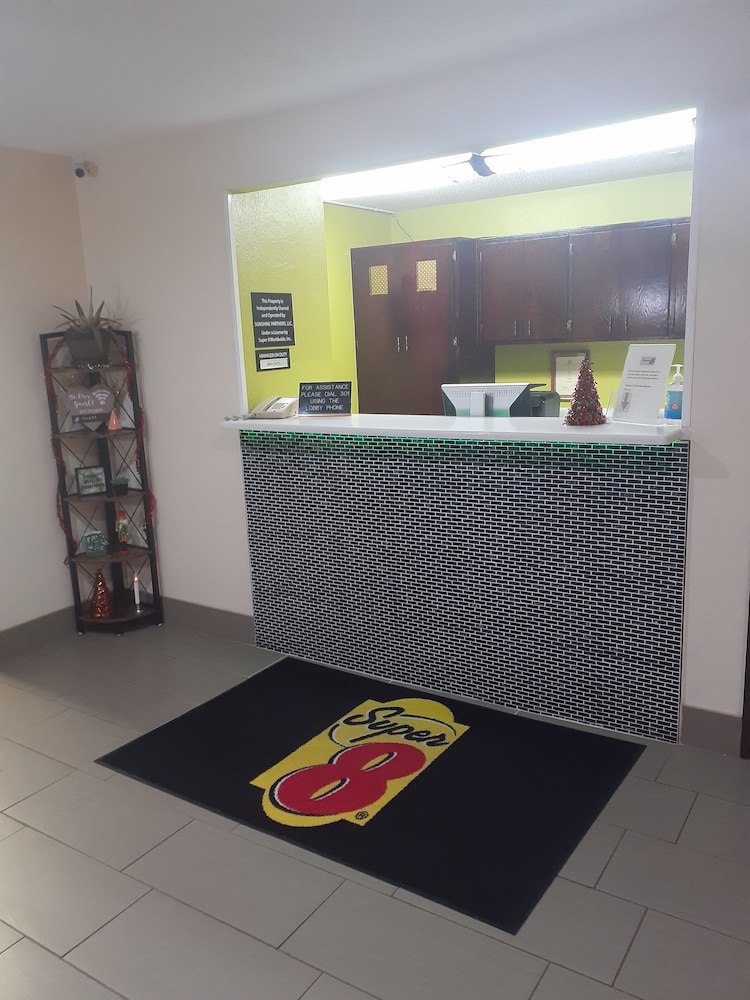 Super 8 by Wyndham Farmville - photo 3