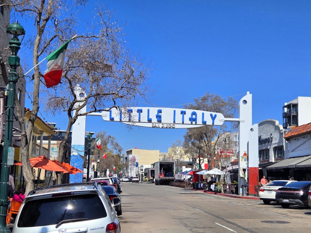Courtyard by Marriott San Diego Downtown Little Italy - photo 45