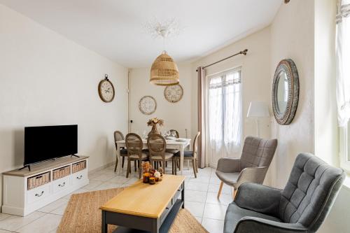 Coral Sunset in Le Treport, France