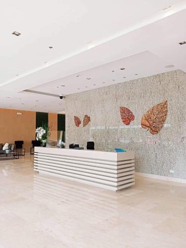Vine Residences One ElevenTwenty — 4-Star Luxury Hotel in Manila, Philippines