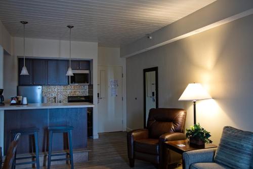 McCoy's Inn - photo 19