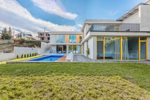 Villa Tabori Hill 3BR Luxury Villa in Tbilisi