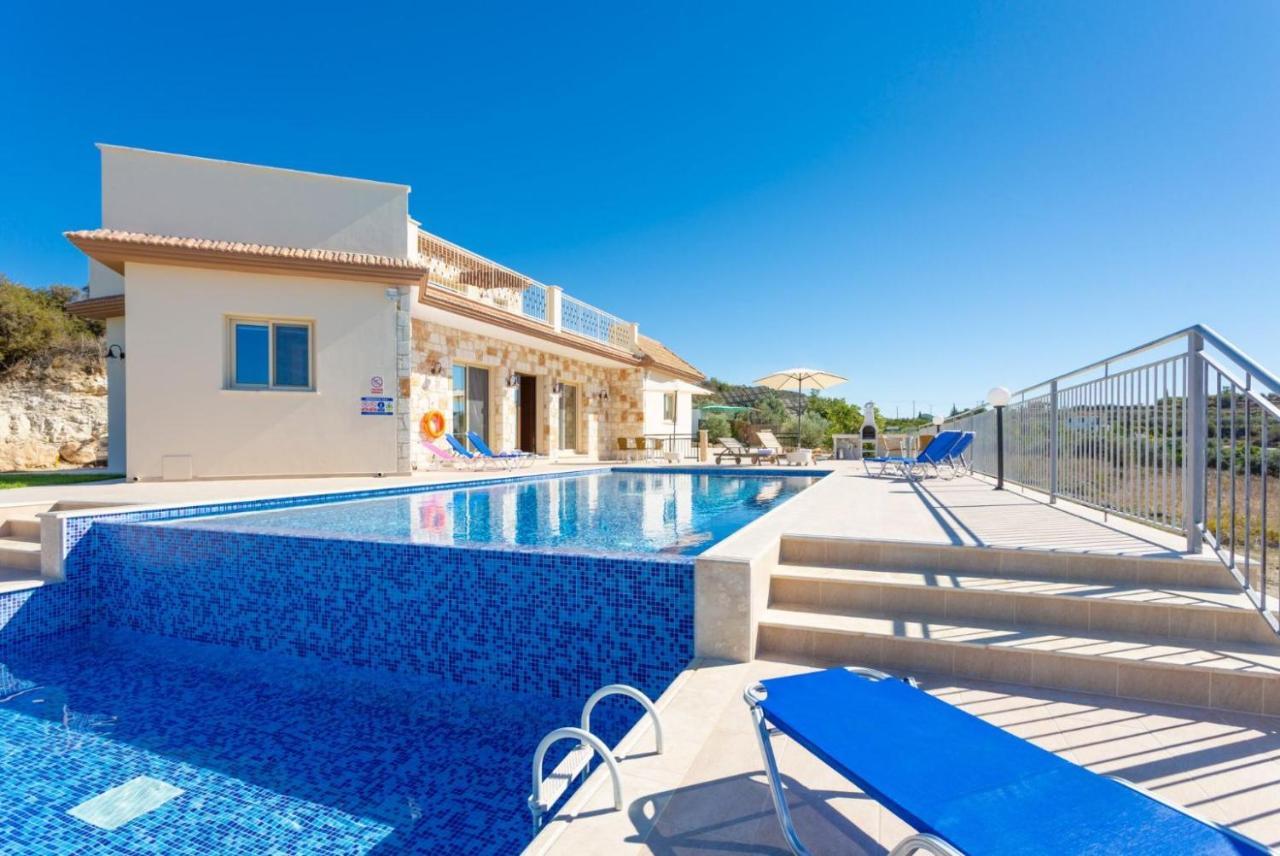 Villa Christel Large Private Pool A C Wifi Eco friendly 2761