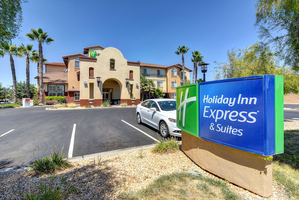 Holiday Inn Express Hotel & Suites Manteca by IHG - photo 55