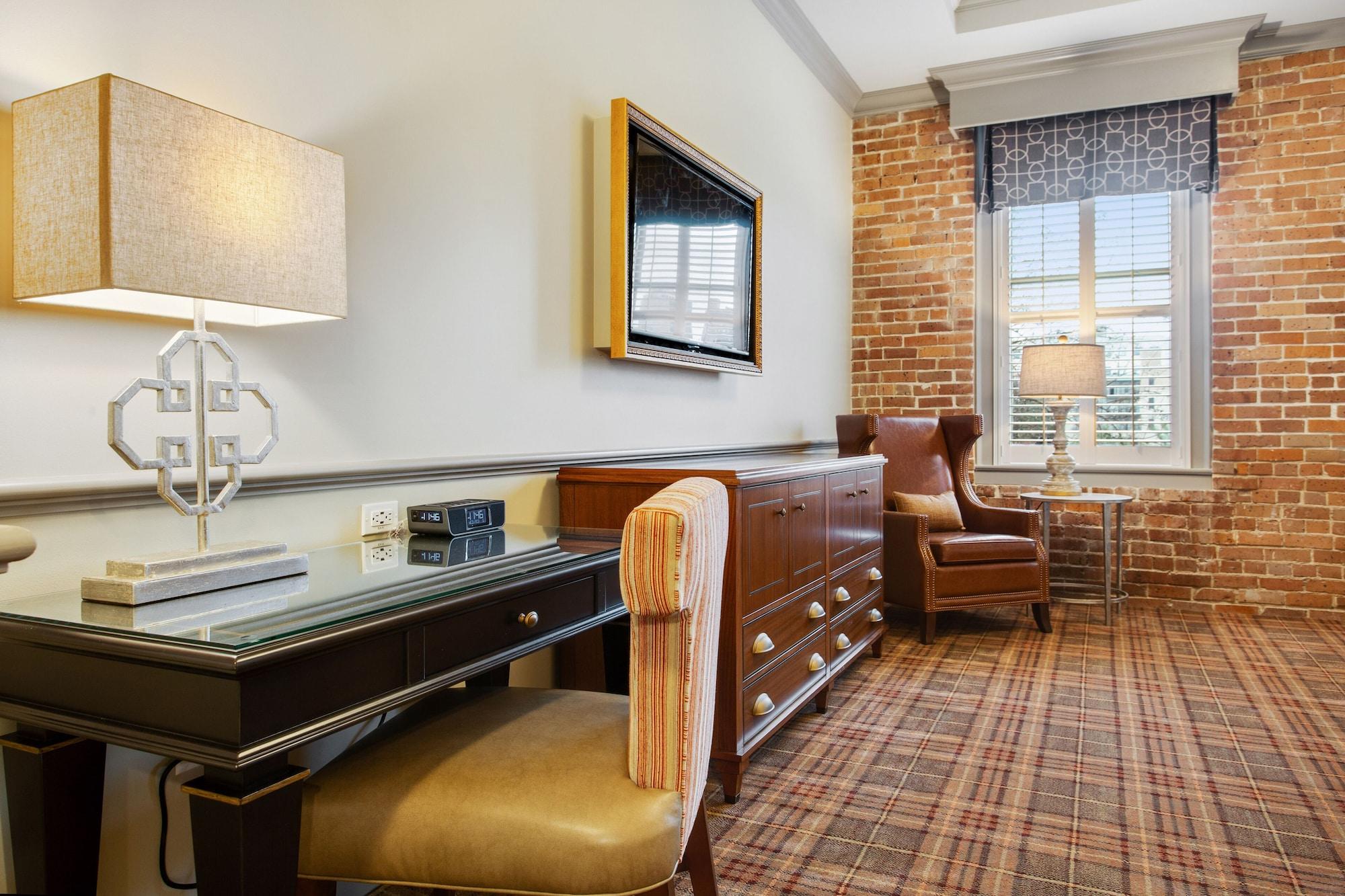 The Brakeman Hotel - photo 10