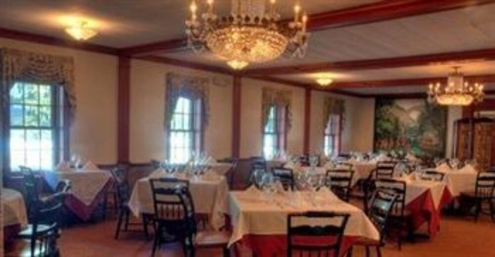 Robert Morris Inn A Waterfront Country Inn - photo 11