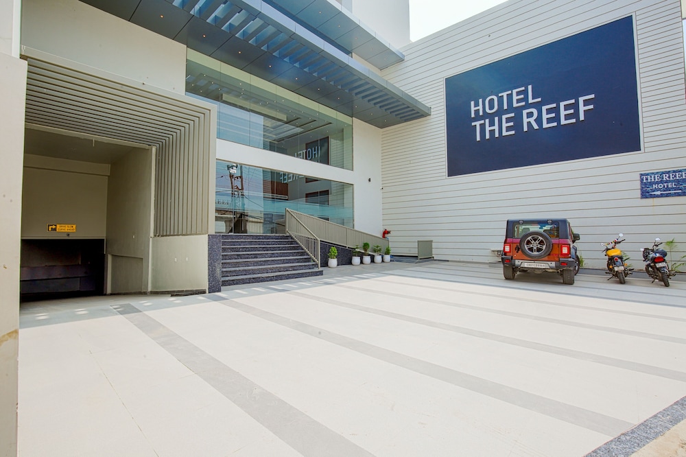 Hotel The Reef in Mohali, India