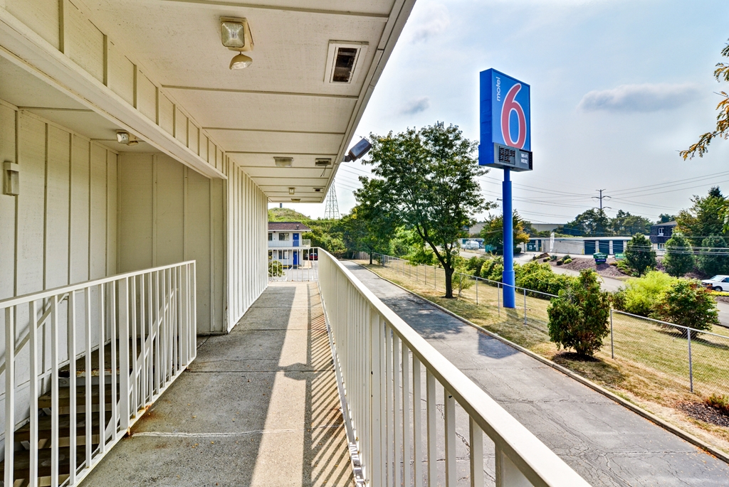 Motel 6 Pittsburgh PA Crafton - photo 5
