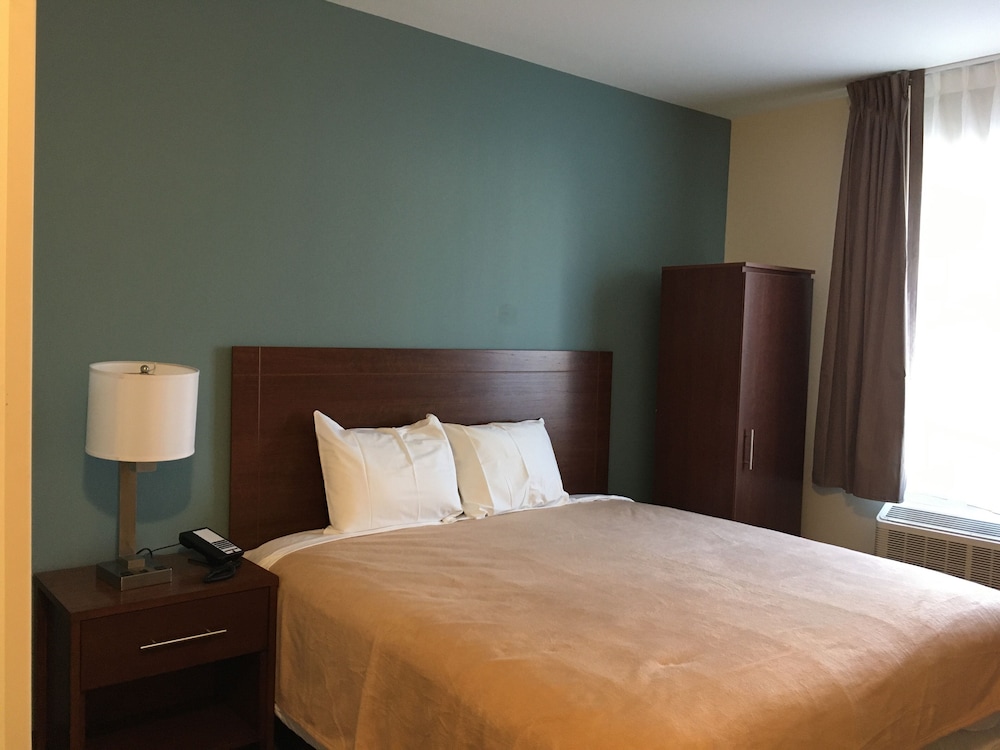 Magna Hotel - photo 2