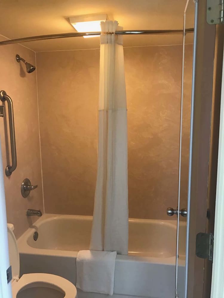 Quality Inn Byron Warner Robins - photo 12