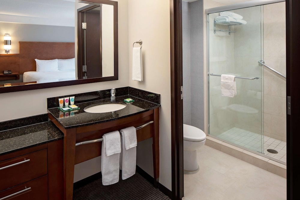 Hyatt Place Pittsburgh North Shore - photo 38