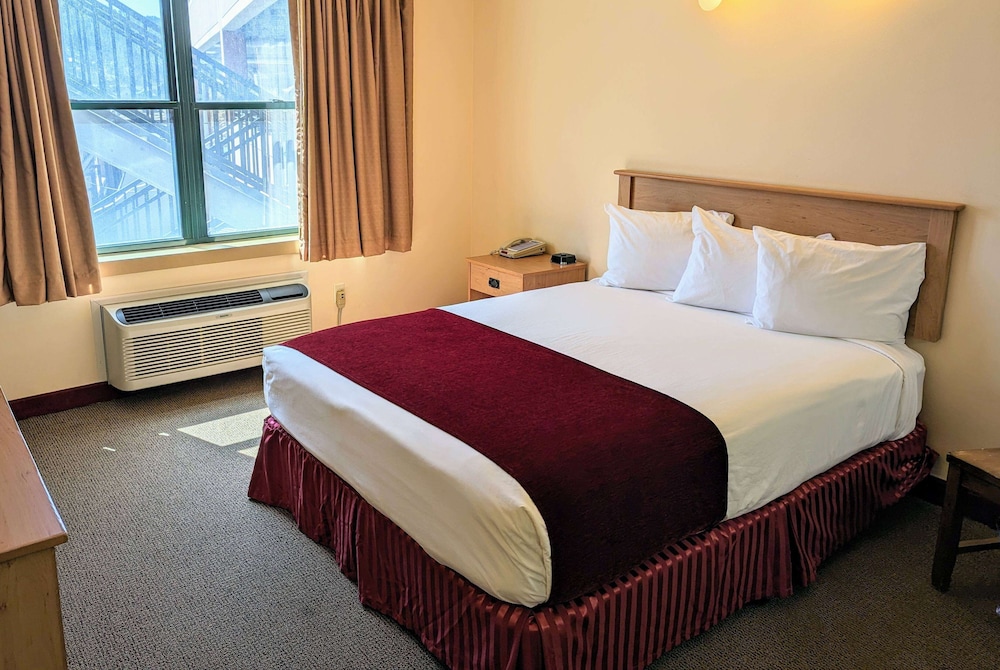 Travelodge Inn & Suites by Wyndham Deadwood - photo 17