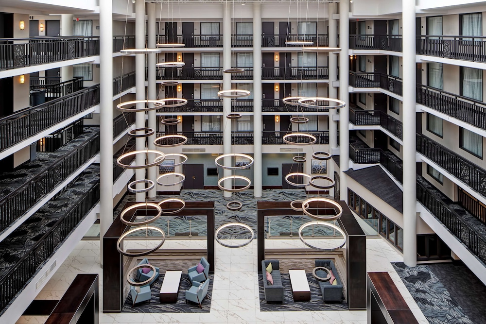 Embassy Suites Syracuse - photo 7