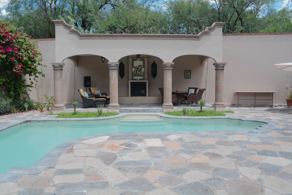 Casa Las Palmas San Miguel de Allende — 4-Star Luxury Hotel in San Miguel De Allende, Mexico