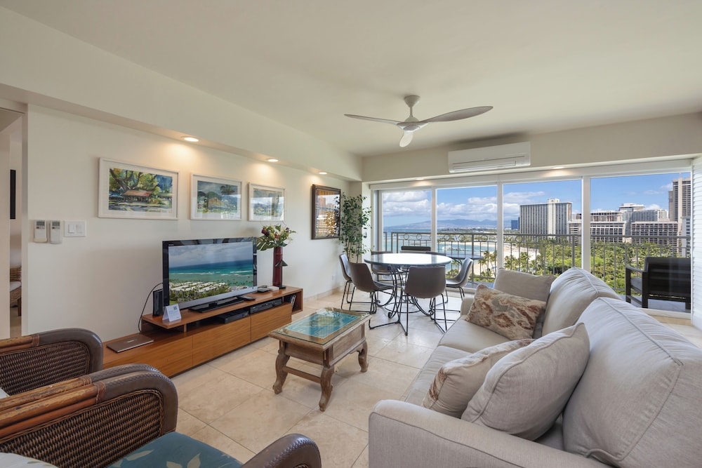 Waikiki Shore By Outrigger - photo 112