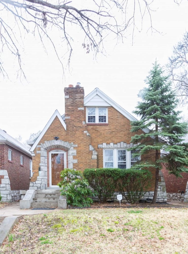 3748 Taft Ave — St Louis
