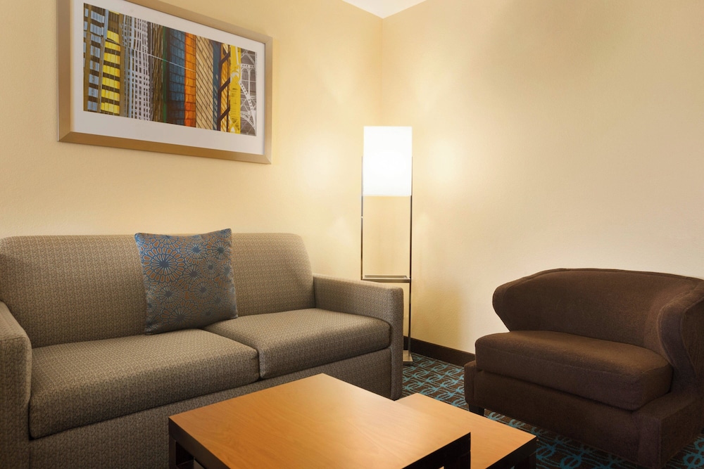 Fairfield Inn & Suites by Marriott Weirton - photo 8