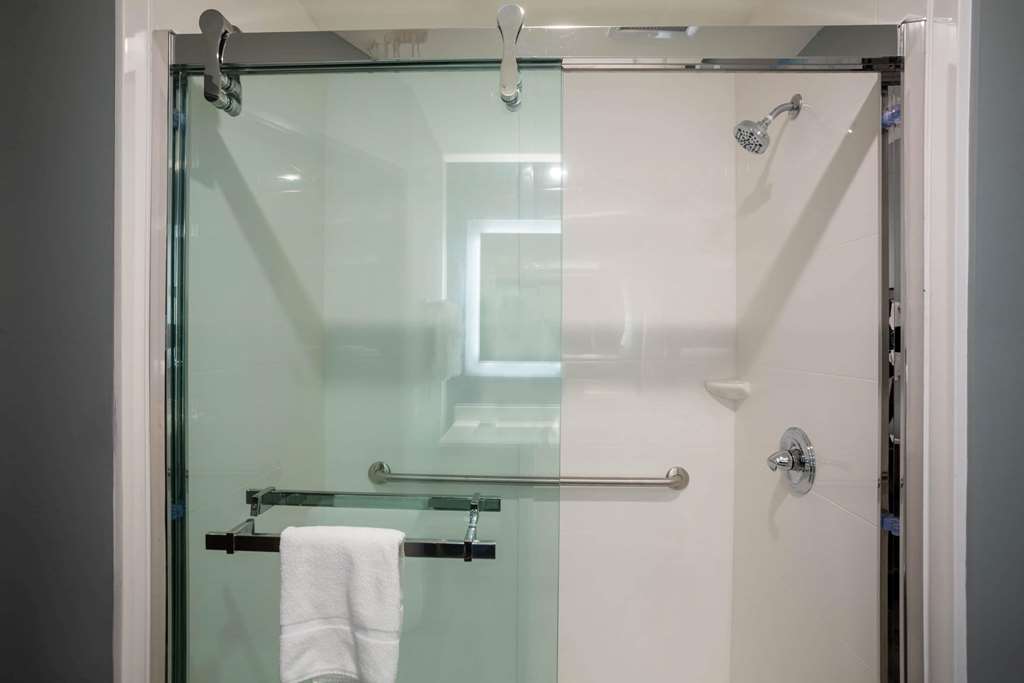 La Quinta Inn & Suites by Wyndham Oxford - photo 13