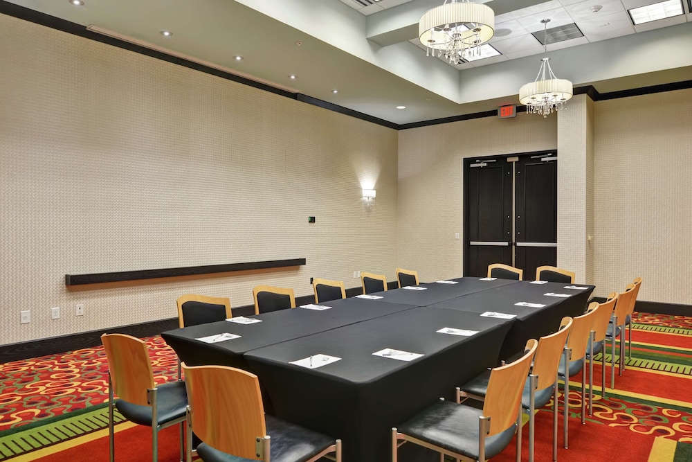 Hampton Inn & Suites Raleigh Crabtree Valley - photo 55