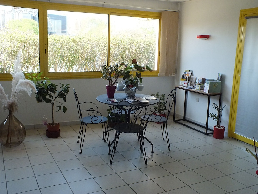 Hotel Le Clos Saint Loup — Bram — photo 4