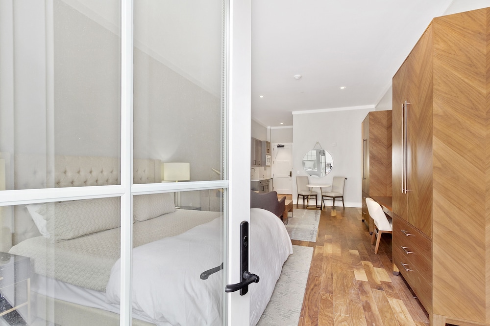 The Vanderbilt Hotel Suites - photo 8