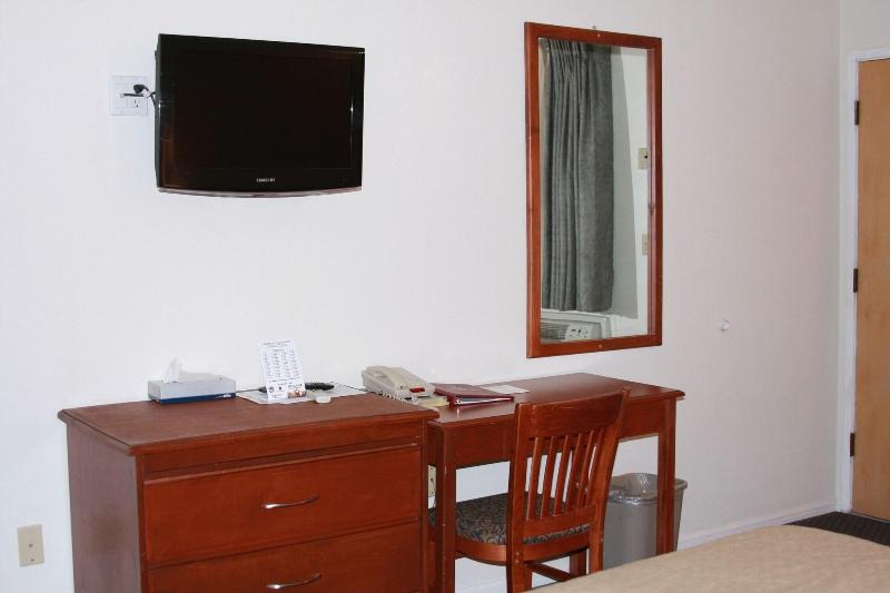 American Travel Inn - photo 16