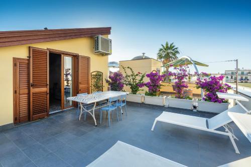 Don Giulio Luxury Home jacuzzi — 4-Star Luxury Hotel in Vico Equense, Italy