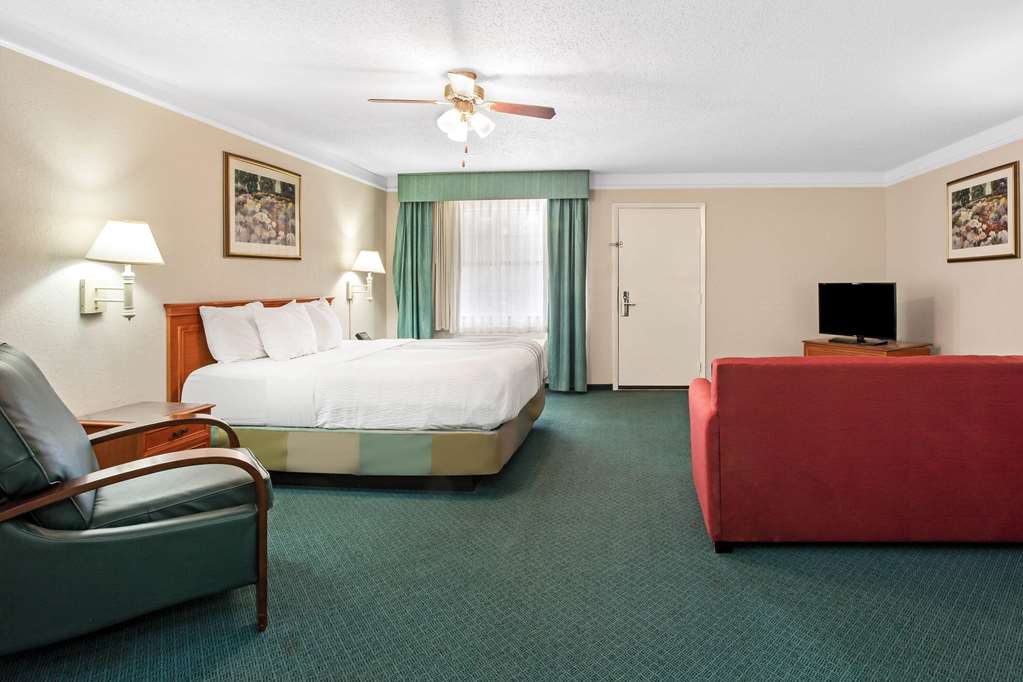 Baymont by Wyndham Fort Stockton - photo 22