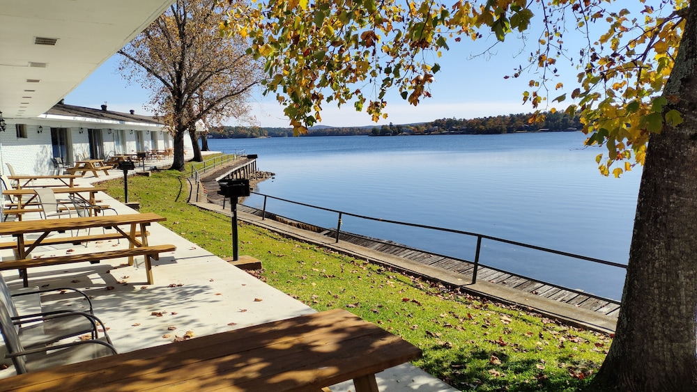 Willow Beach Resort - photo 31