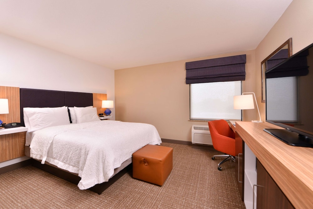 Hampton Inn York - photo 9